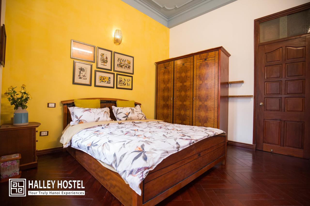 Halley Hostel Hanoi Bagian luar foto